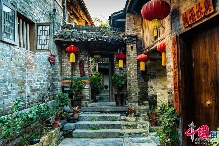 中国万天控股早盘涨超7% 拟采纳2024年购股权计划